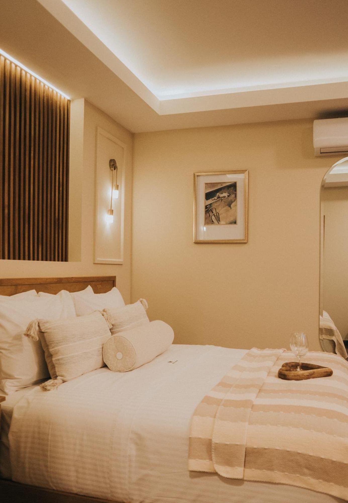 Jules & Laurent Hotel Contemporaneo เอนเซนาดา ภายนอก รูปภาพ